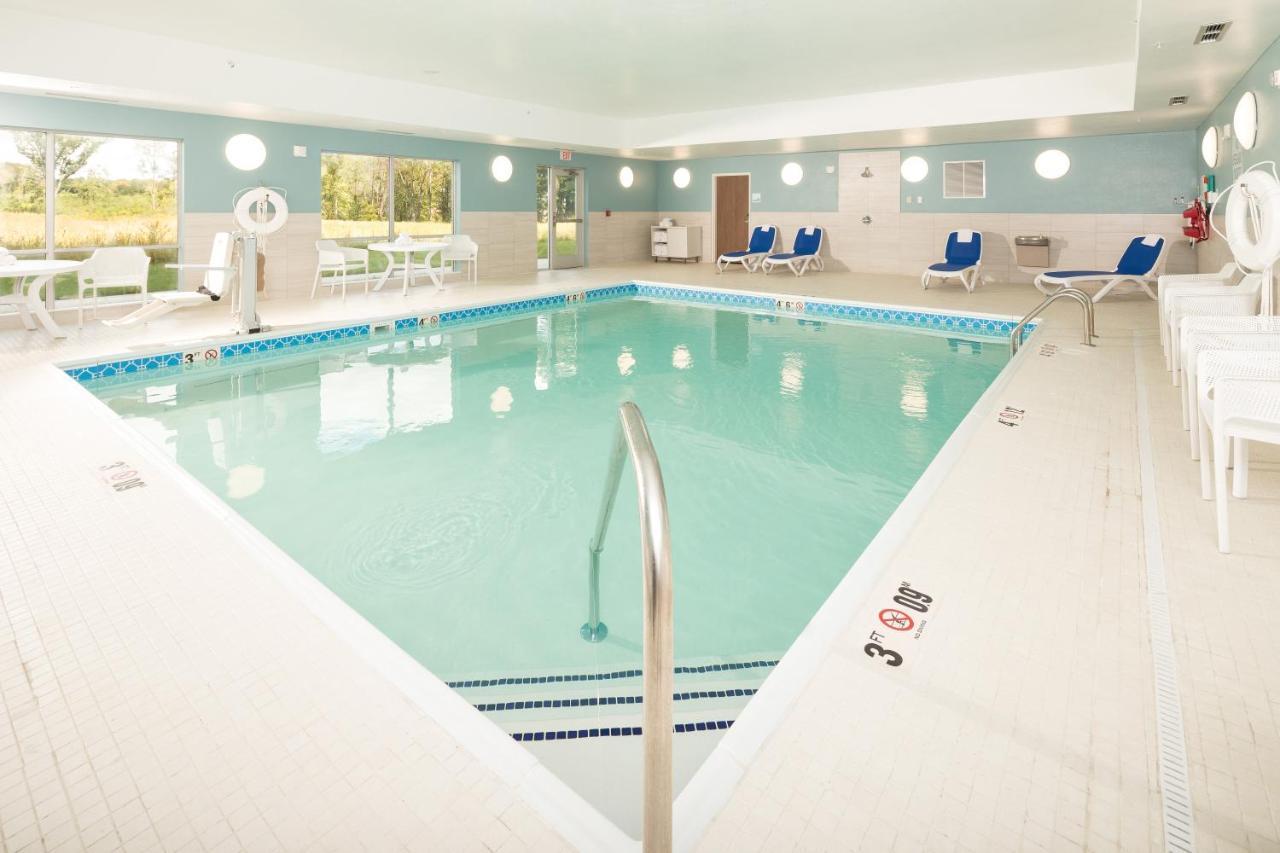 Holiday Inn Express & Suites Alpena - Downtown By Ihg Zewnętrze zdjęcie