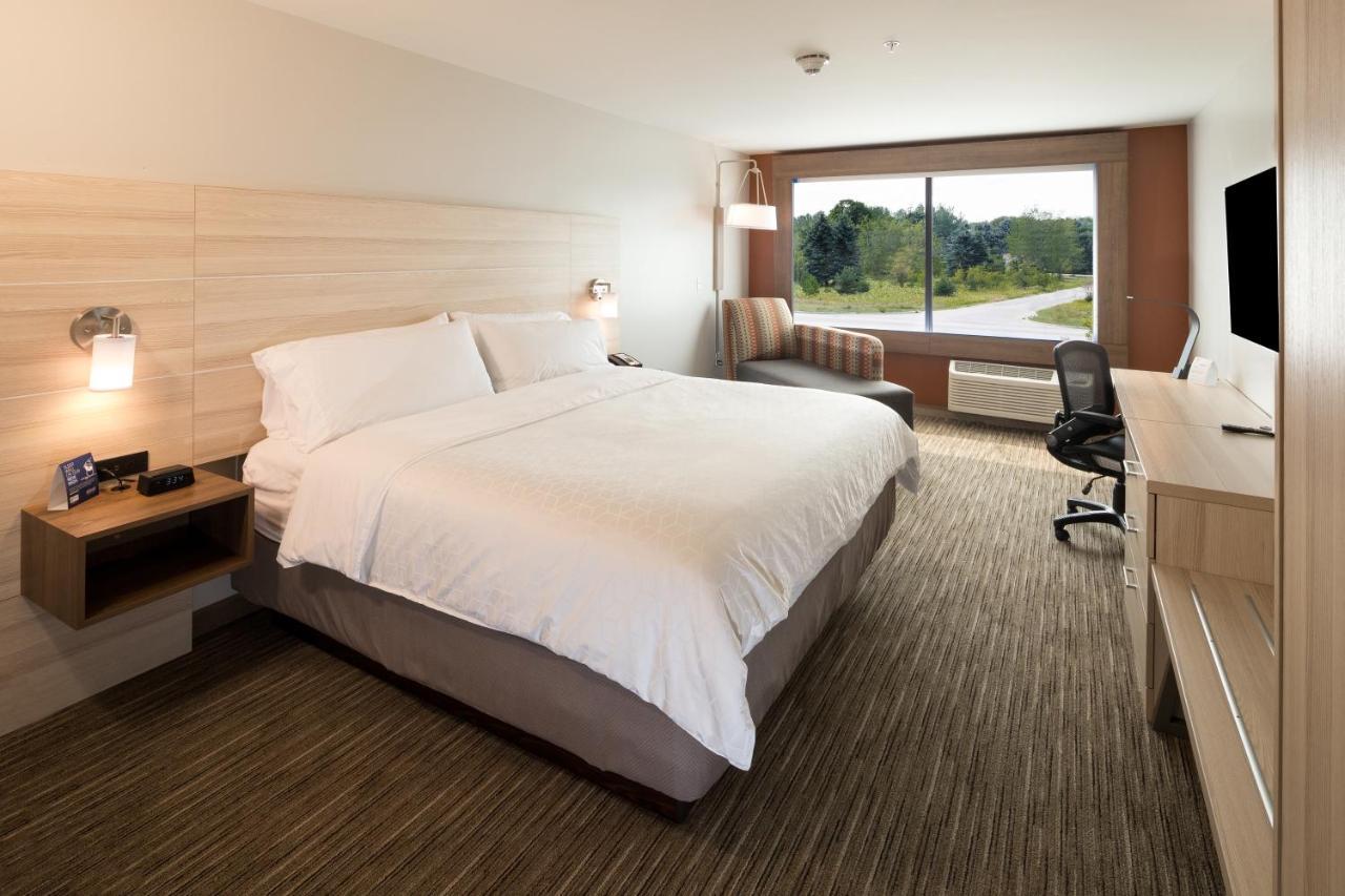 Holiday Inn Express & Suites Alpena - Downtown By Ihg Zewnętrze zdjęcie