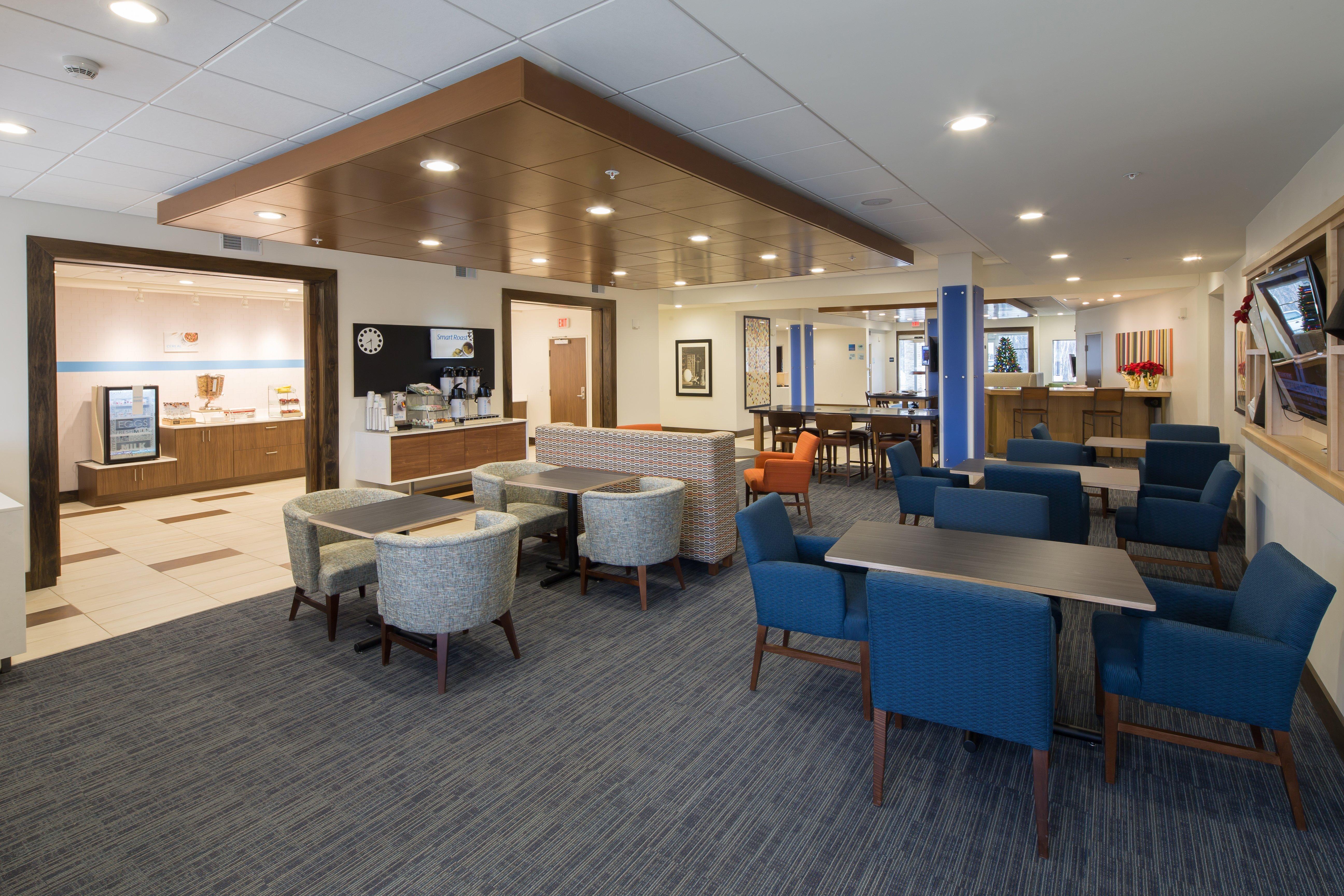 Holiday Inn Express & Suites Alpena - Downtown By Ihg Zewnętrze zdjęcie