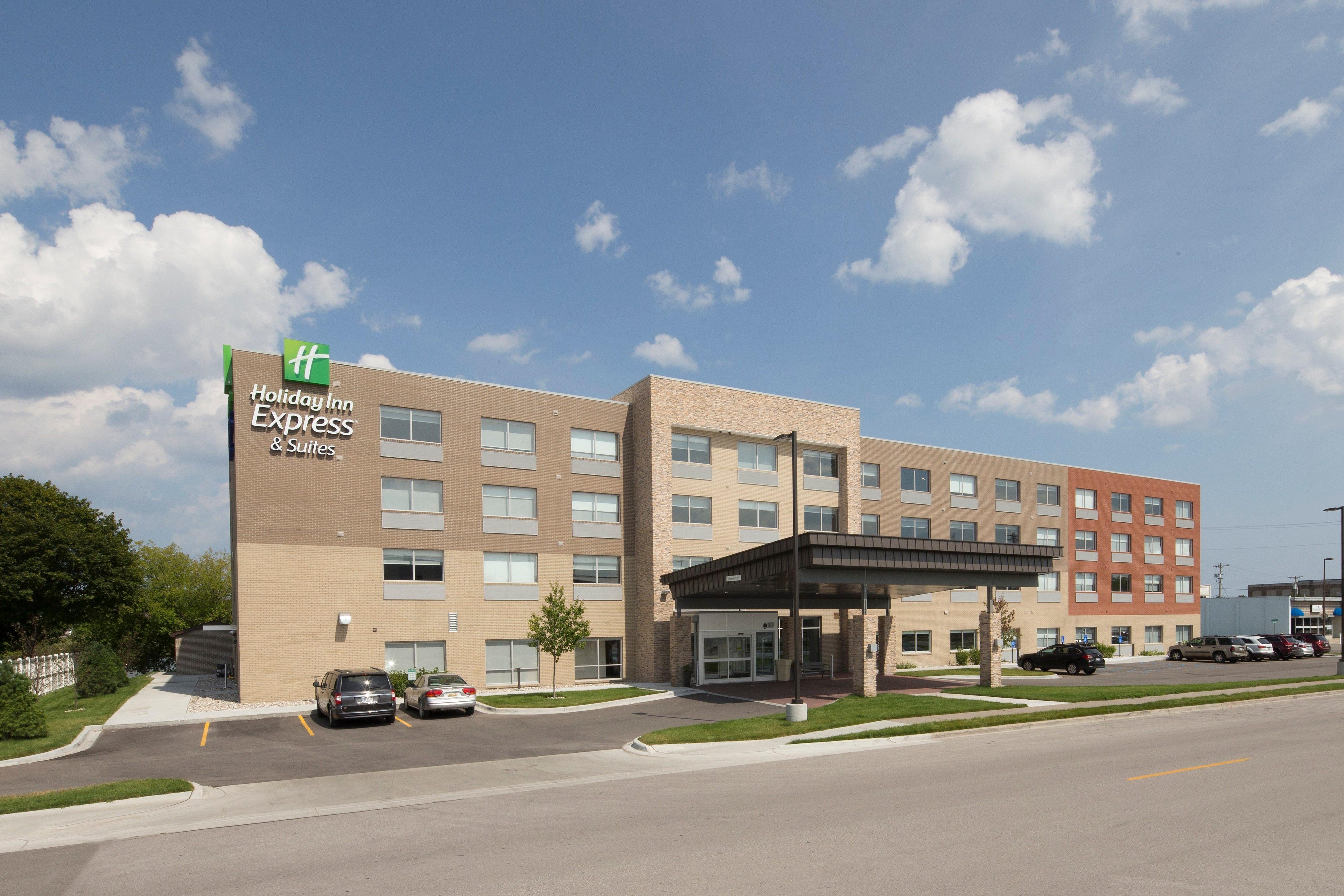 Holiday Inn Express & Suites Alpena - Downtown By Ihg Zewnętrze zdjęcie