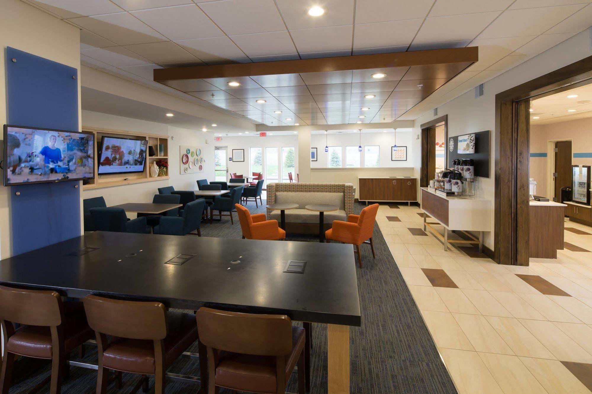 Holiday Inn Express & Suites Alpena - Downtown By Ihg Zewnętrze zdjęcie