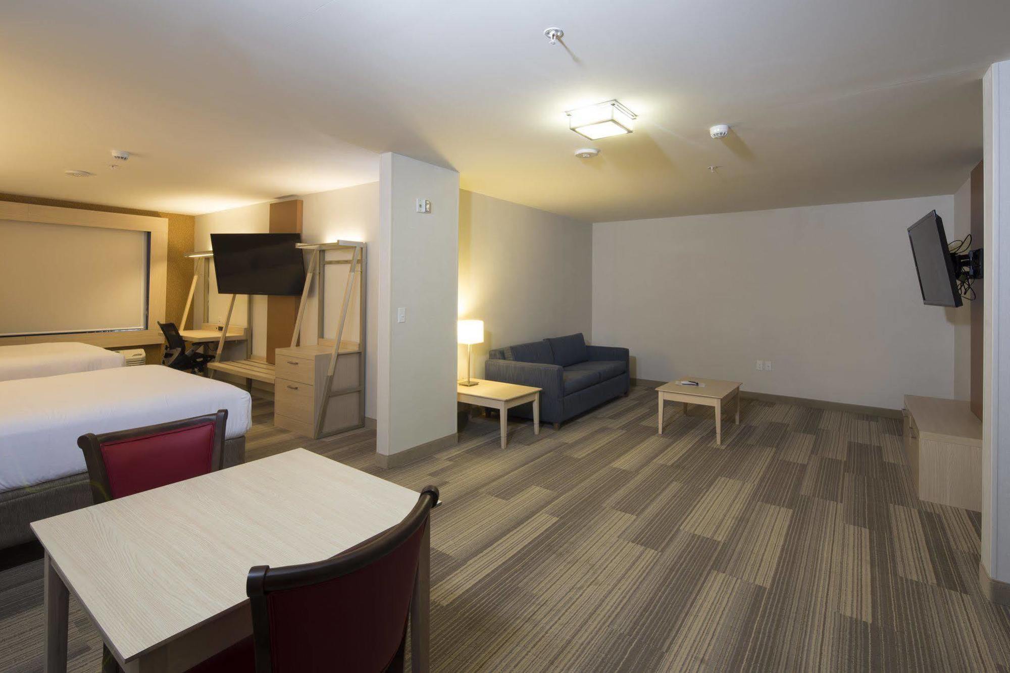 Holiday Inn Express & Suites Alpena - Downtown By Ihg Zewnętrze zdjęcie